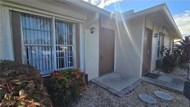 Cape Coral Area Condo Sale Pending in Cape Coral Florida