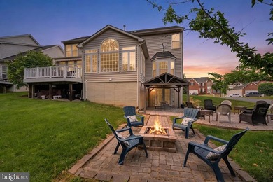Located in the soughtafter Hopyard Farm community! This - photo 2