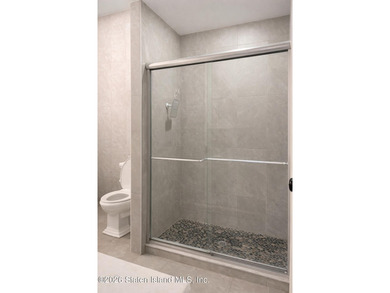 Sophisticated 2-bedroom + loft townhouse condo offering over 1 - photo 19