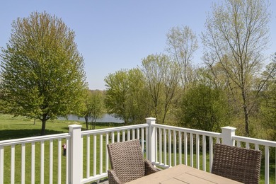 Move in ready 4BR, 3.5BA Contemporary Colonial on beautiful lot - photo 25