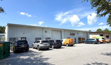 This 5,000 SF Office Warehouse is situated in the heart of Santa - photo 1