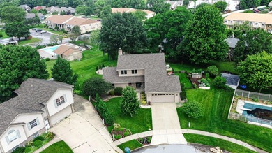 Welcome home to this beautifully maintained home on a desirable - photo 38