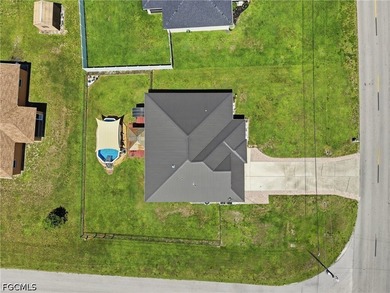 Luxuriously renovated and truly move-in ready! Like new, but - photo 40