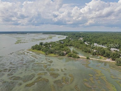 Desirable one-level condo on Lady's Island offering captivating - photo 6