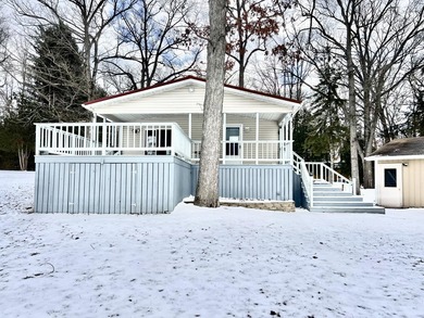 WATERFRONT LIVING ON BERRY LAKE! Experience the pinnacle of lake - photo 10