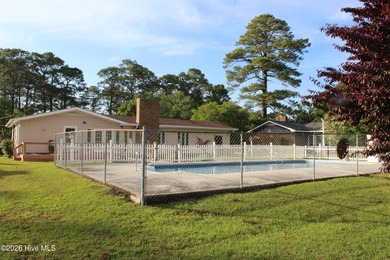 Lakeside Home In Desirable Lake Park. This 3 Bedroom, 2 Bath - photo 12