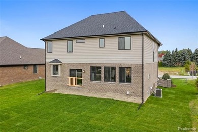 To Be Built in Metamora Golf & Country Club Estates! An