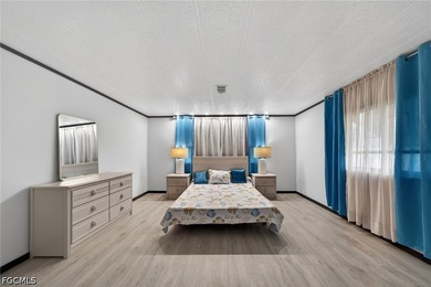 Seller motivated. Welcome in the beautiful, resort-style - photo 14