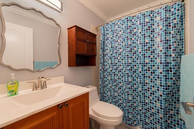 Beautiful waterfront 2-bedroom, 2-bathroom villa with an - photo 16