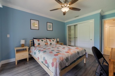 Beautiful waterfront 2-bedroom, 2-bathroom villa with an - photo 18