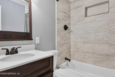 PRICE REDUCTION!!!!! Beautiful renovated home on oversized lot - photo 20