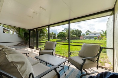 Beautiful waterfront 2-bedroom, 2-bathroom villa with an - photo 24