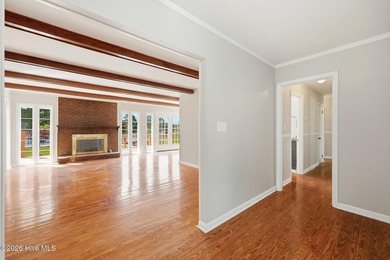 Lakeside Home In Desirable Lake Park. This 3 Bedroom, 2 Bath - photo 25
