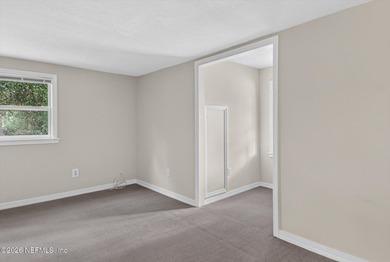 PRICE REDUCTION!!!!! Beautiful renovated home on oversized lot - photo 25