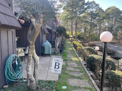 Spend many relaxing hours at this lovely 2 bedroom, 1.5 bath - photo 26
