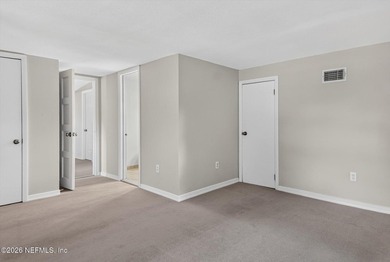PRICE REDUCTION!!!!! Beautiful renovated home on oversized lot - photo 26