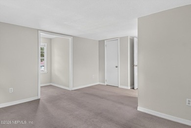 PRICE REDUCTION!!!!! Beautiful renovated home on oversized lot - photo 27