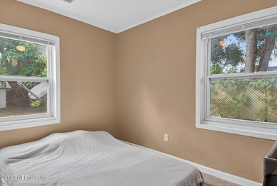 PRICE REDUCTION!!!!! Beautiful renovated home on oversized lot - photo 30
