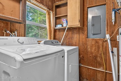PRICE REDUCTION!!!!! Beautiful renovated home on oversized lot - photo 32