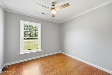 Lakeside Home In Desirable Lake Park. This 3 Bedroom, 2 Bath - photo 39