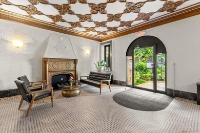 Wake up to stunning Manhattan skyline views from this - photo 9