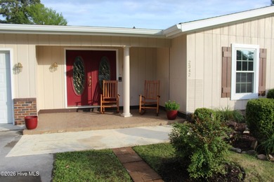 Lakeside Home In Desirable Lake Park. This 3 Bedroom, 2 Bath - photo 47