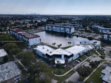 Lake Condo For Sale in Lauderhill, Florida