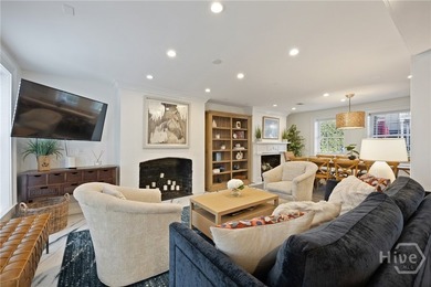 This 6 bedroom 6.5 bathroom property was once a boutique hotel - photo 11