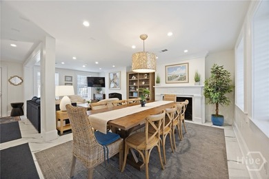 This 6 bedroom 6.5 bathroom property was once a boutique hotel - photo 14
