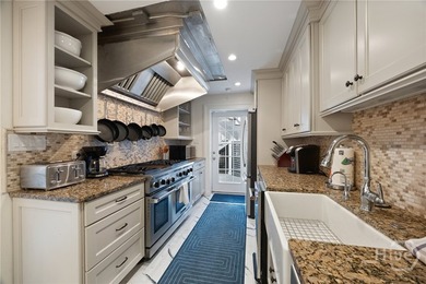 This 6 bedroom 6.5 bathroom property was once a boutique hotel - photo 16