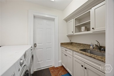 This 6 bedroom 6.5 bathroom property was once a boutique hotel - photo 18