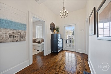 This 6 bedroom 6.5 bathroom property was once a boutique hotel - photo 20