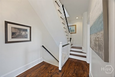 This 6 bedroom 6.5 bathroom property was once a boutique hotel - photo 22