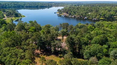 Discover the perfect blend of tranquility and style with this - photo 25