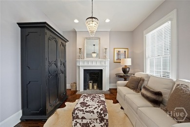 This 6 bedroom 6.5 bathroom property was once a boutique hotel - photo 27