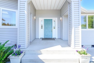 Welcome to 141 Kiwi Lane, a beautifully crafted home offering - photo 27