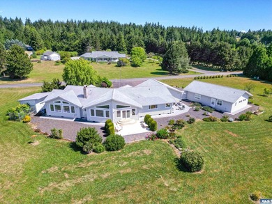 Welcome to 141 Kiwi Lane, a beautifully crafted home offering - photo 29