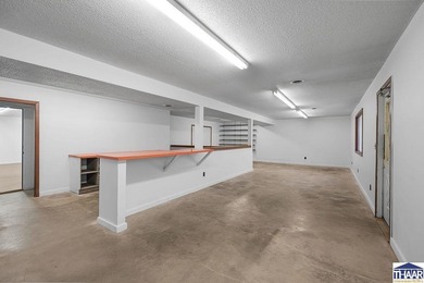 Versatile Commercial Building in Prime Location  Discover an