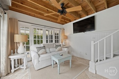 This 6 bedroom 6.5 bathroom property was once a boutique hotel - photo 41