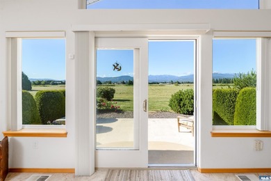 Welcome to 141 Kiwi Lane, a beautifully crafted home offering - photo 44