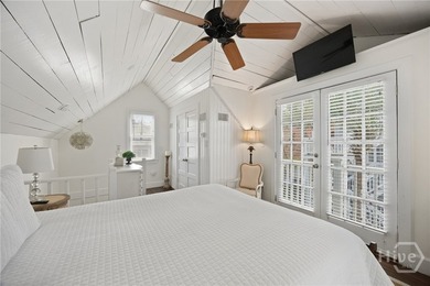 This 6 bedroom 6.5 bathroom property was once a boutique hotel - photo 48