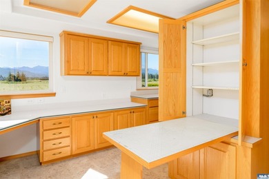 Welcome to 141 Kiwi Lane, a beautifully crafted home offering - photo 50
