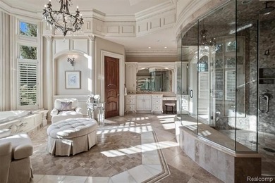 Experience the feeling of a secluded private retreat in this - photo 15