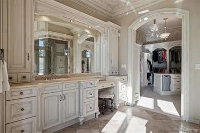 Experience the feeling of a secluded private retreat in this - photo 17