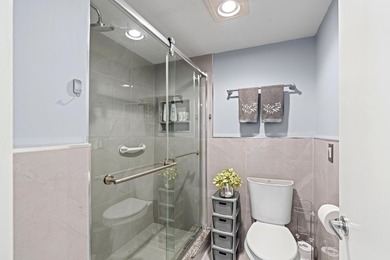 ABSOLUTELY GORGEOUS WATERFONT CONDO | PRESTIGIOUS GATED 55+ - photo 17