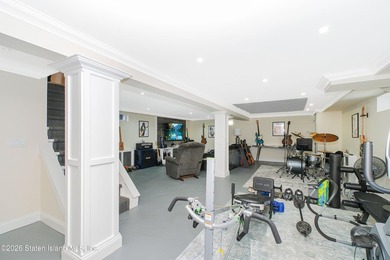 Charming detached ranch with fully finished detached garage - photo 17