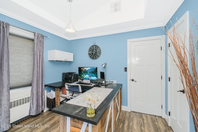 Charming detached ranch with fully finished detached garage - photo 18
