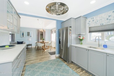 Charming detached ranch with fully finished detached garage - photo 22