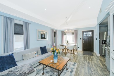 Charming detached ranch with fully finished detached garage - photo 29