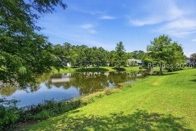 Discover the lifestyle so many retirees and active adults are - photo 5